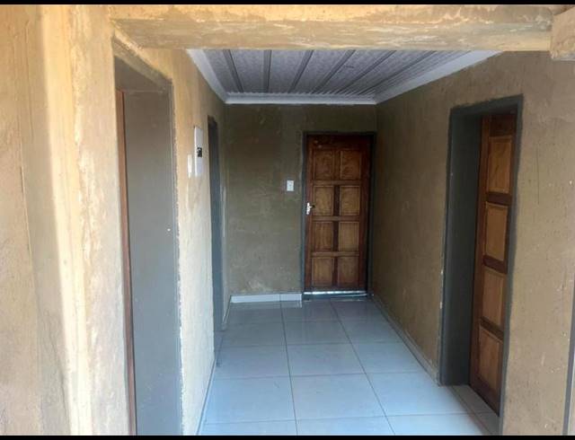 3 BEDROOM HOUSE FOR SALE IN LUFHERENG